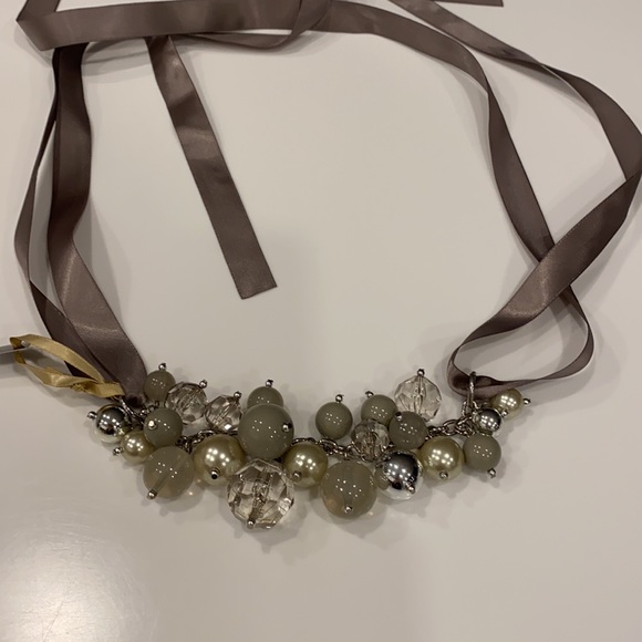 Beautiful Necklace - Picture 2 of 4